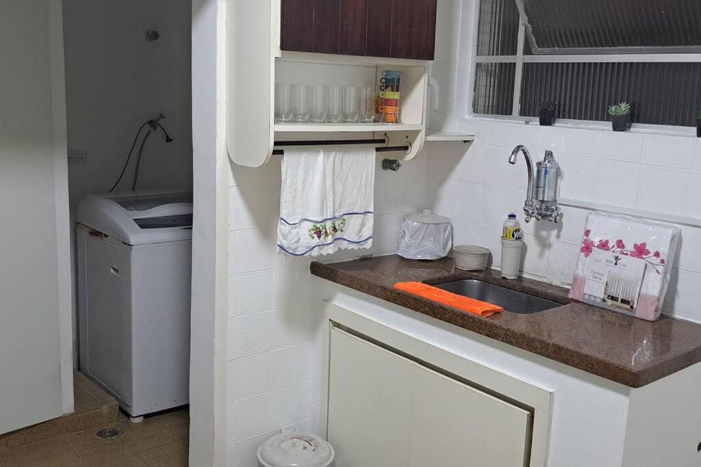Apartamento Charmoso A 400Mts Da Praia Da Enseada Guarujá Extérieur photo
